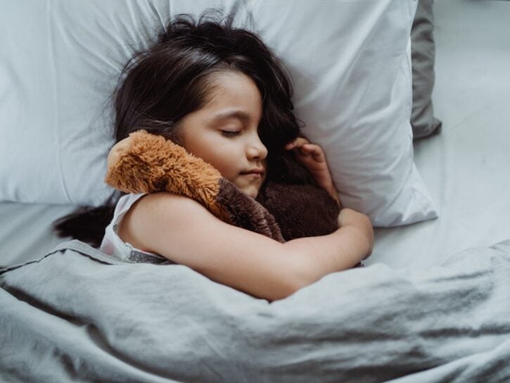 Notti tranquille: guida per insegnare al tuo bambino a dormire da solo