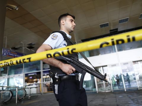 Attentato a Istanbul: perché Isis colpisce la Turchia?