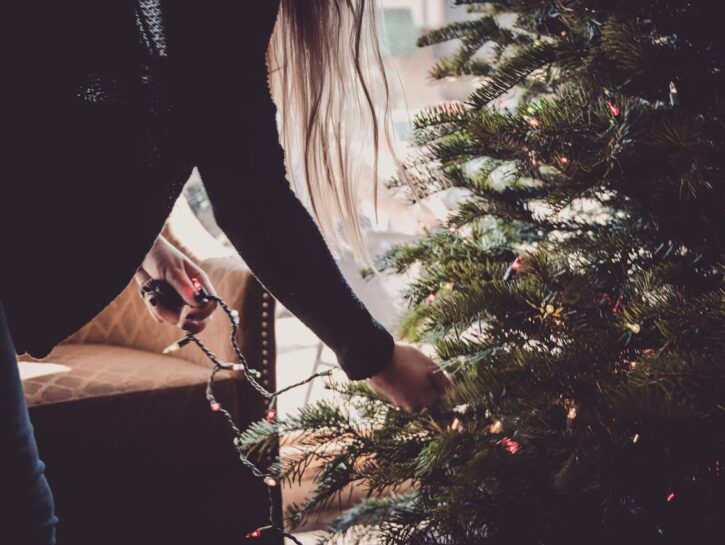 Luci Albero Di Natale Come Metterle Come scegliere e mettere le luci sull'albero di natale - Donna Moderna