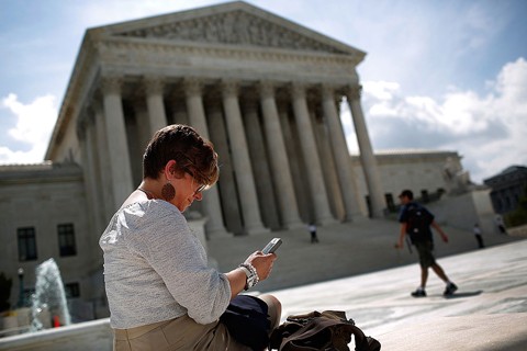 Il roaming in Europa da quest'anno costa meno. Ma conviene sempre?