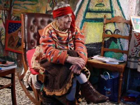 Bonaria Manca, la pastora pittrice sarda di 91 anni