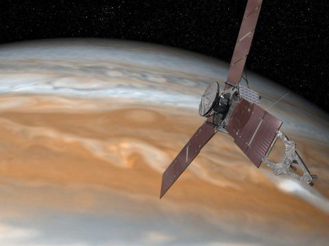 La sonda Juno entra nell'orbita di Giove, il pianeta gigante