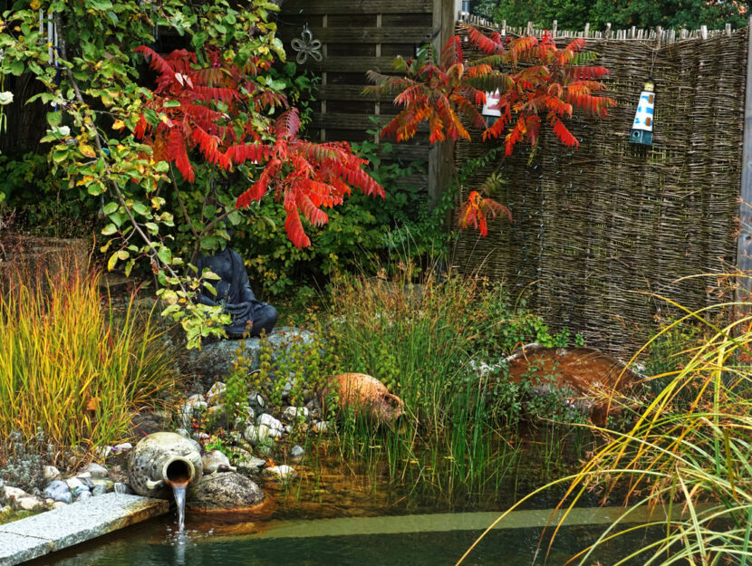 sistemare le anfore in giardino