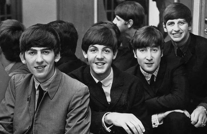 1963 1963: British pop group The Beatles, from left to right: George Harrison (1943 - 2001), Paul McCartney, John Lennon (1940 - 1980) and Ringo Starr