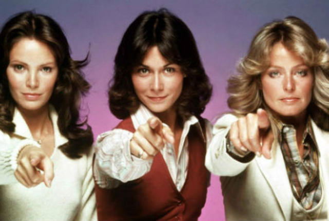 Le Charlie's Angels compiono 40 anni: nel 1976 il primo episodio
