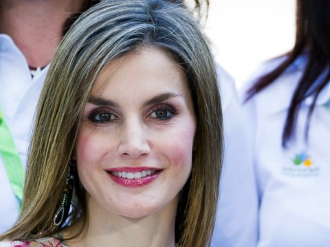 Letizia di Spagna: come Kate ricicla gli abiti (ma agli spagnoli non piace)
