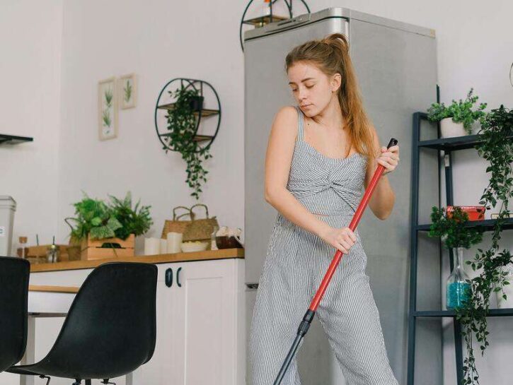 Come pulire il mocio per lavare i pavimenti