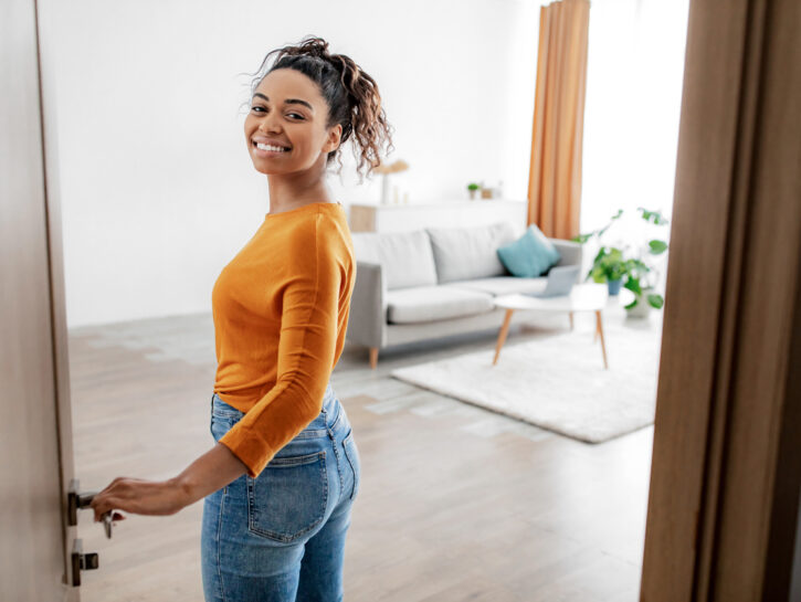 Come eliminare il cigolio di una porta