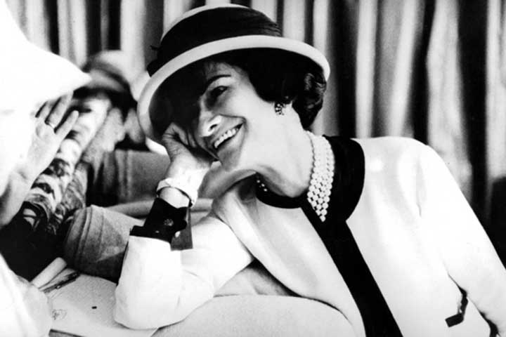 La moda passa, Coco Chanel resta