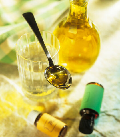 Ovuli di tea tree per distruggere il fungoIl tea tree oil è ormai conosciuto da tutti per la sua po