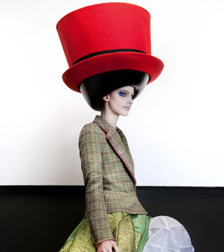 Toglieteci tutto, tranne il kitsch: è di moda il cattivo gusto