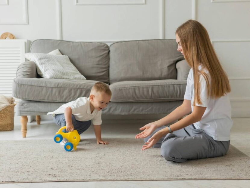Mamma e bimbi a casa