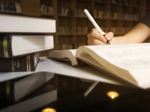 Lavoro: come vivere di scrittura