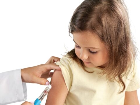 L'importanza dei vaccini, spiegata dall'esperto