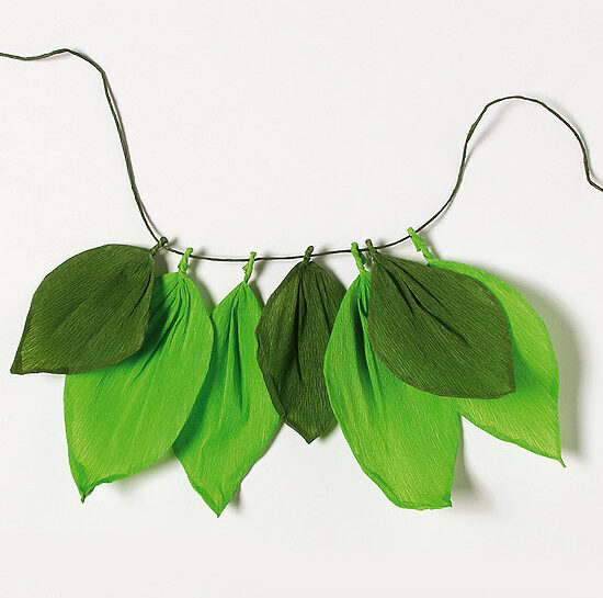 Girocollo e cintura di petali