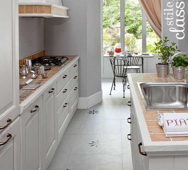 Il grigio chiaro per la cucina classica