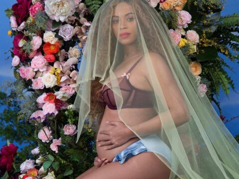 Beyoncé incinta, aspetta due gemelli