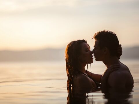 Fare l'amore in acqua: istruzioni per l'uso