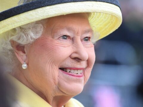 Elisabetta II: i 65 anni di regno della 'vecchina' più simpatica d'Inghilterra