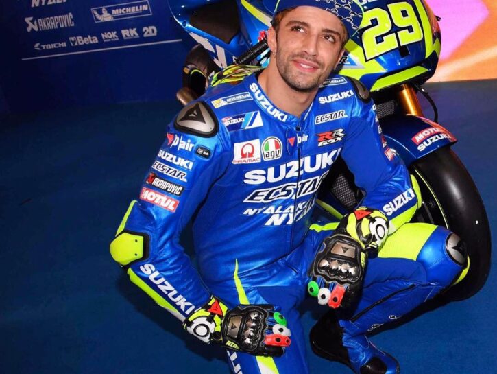Un'immagine di Andrea Iannone prima di una gara di Moto Gp.