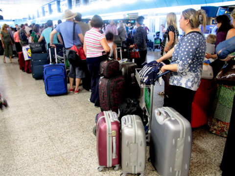 Overbooking e altri imprevisti sull'aereo: come tutelarsi
