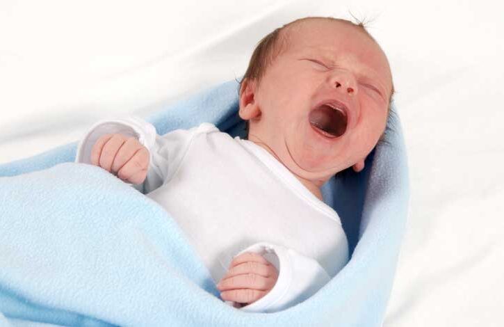 neonato-piange