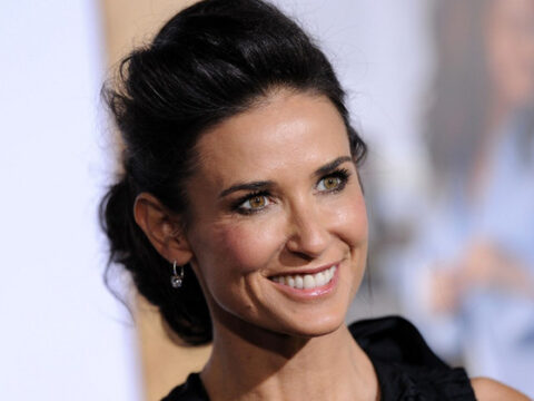 Demi Moore, confessione shock: “Ho perso due denti per lo stress”