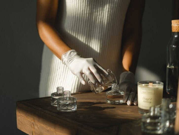 Olio essenziale di cannella home made: profumo e benefici a portata di mano