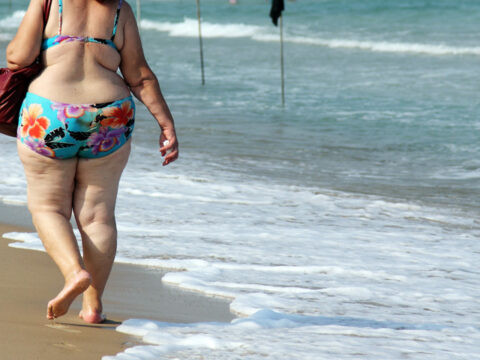 Stessa spiaggia, stesso mare, stessa cellulite