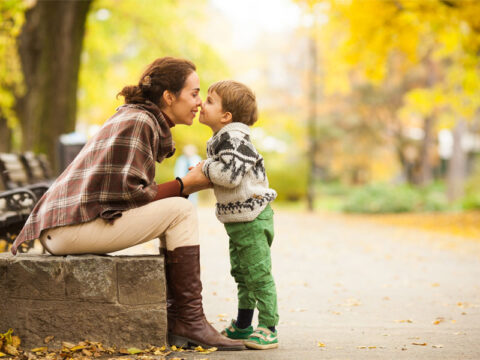 Come crescere un figlio maschio rispettoso delle donne