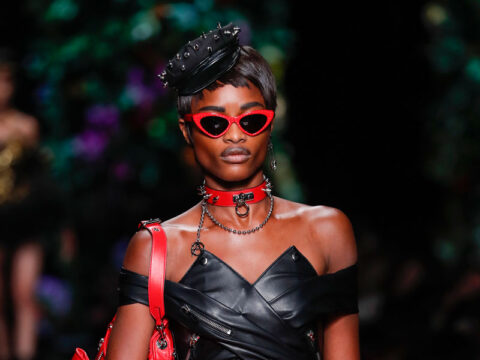 Occhiali da sole Moschino: i must have della PE 2018