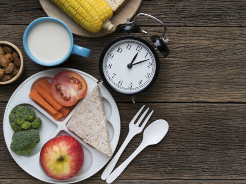 A che ora è più sano mangiare?