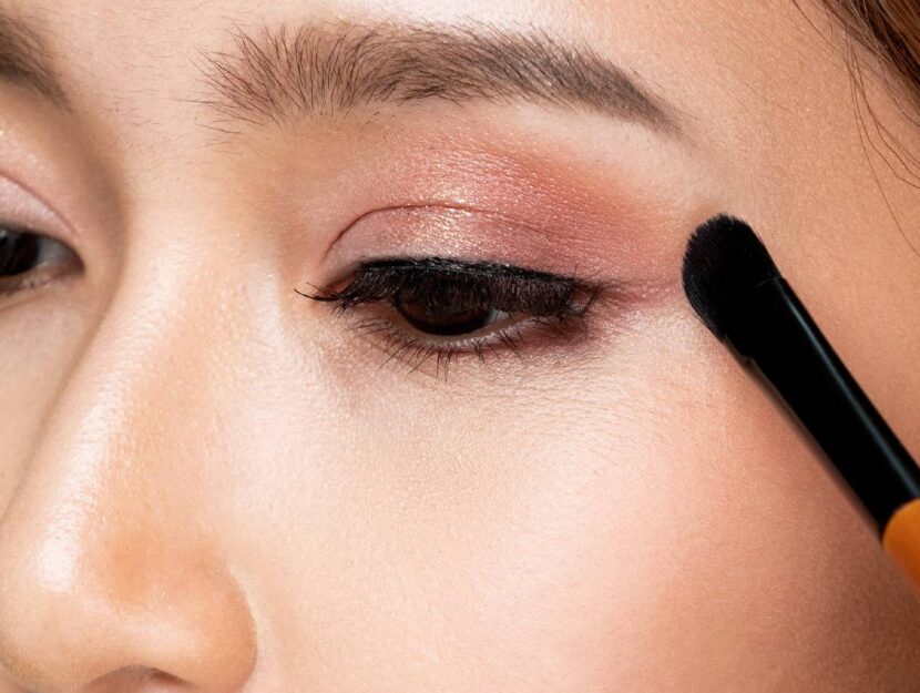 pink smokey eyes