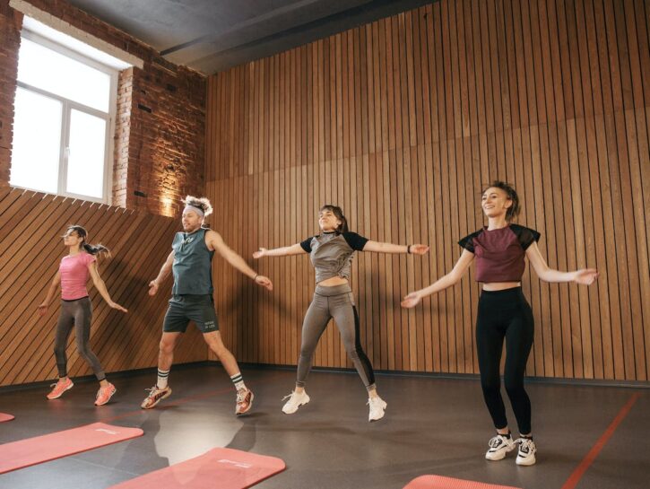 Come dimagrire con i jumping jacks