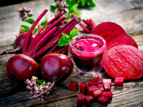 Barbabietola rossa: proprietà, benefici e utilizzi in cucina