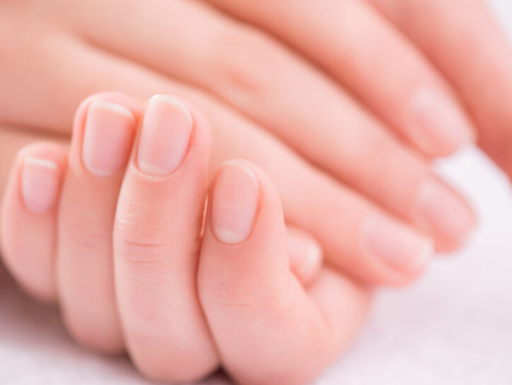 Come avere unghie bianche naturali