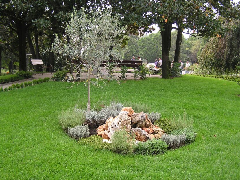 Cimitero Milano giardino dispersione ceneri