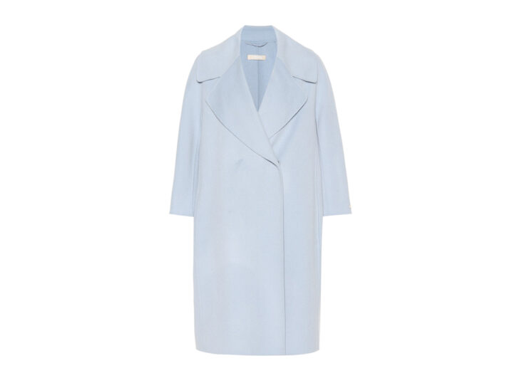 Cappotto azzurro dalla linea d'ispirazione retrò (S MAX MARA)