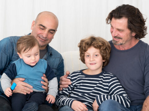 Sì ai due papà: i figli sono di chi li ama