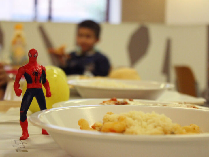 Le famiglie con figli sono più povere dei single. Dal 2005 a oggi sono quadruplicate le famiglie c