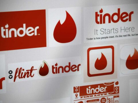 Le 5 frasi che gli uomini dicono su Tinder