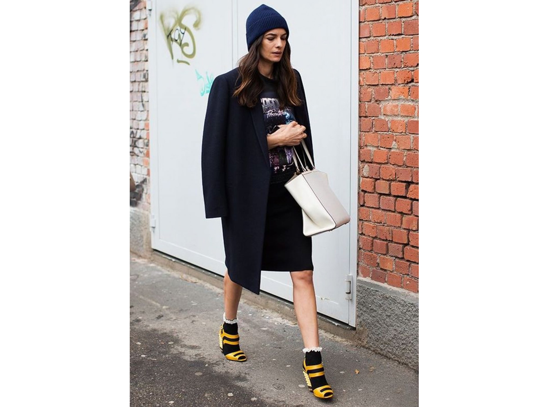 outfit con scarpe calzino