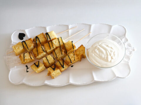 Pandoro Stick con crema calda al mascarpone