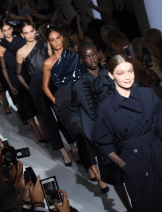 Blu e nero: una fashion combo tutta da copiare