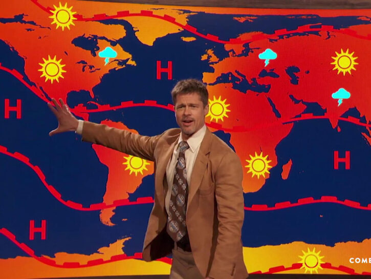 Brad Pitt durante una comparsata a sorpresa nel programma «Comedy Central»