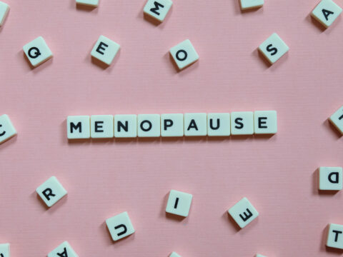 Menopausa: come riconoscere i sintomi e combattere i disturbi