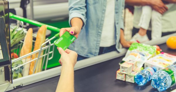 Social card: cos'è, come funziona e chi ne ha diritto - Donna Moderna