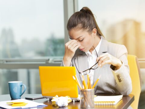 Stress da lavoro correlato: sintomi e cosa fare