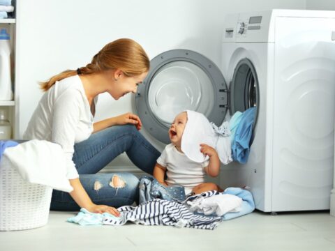Bucato igienizzato: come disinfettare i vestiti in lavatrice