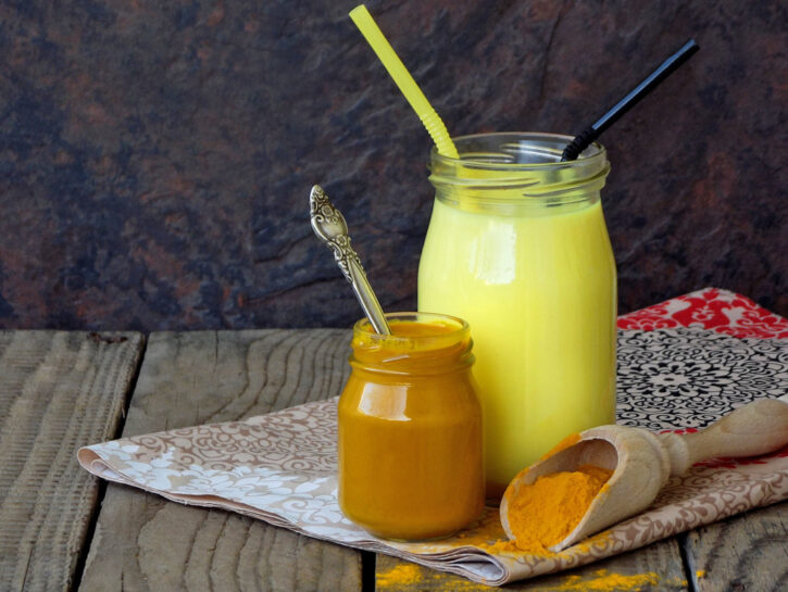 Golden milk o latte d'oro ricetta con pasta